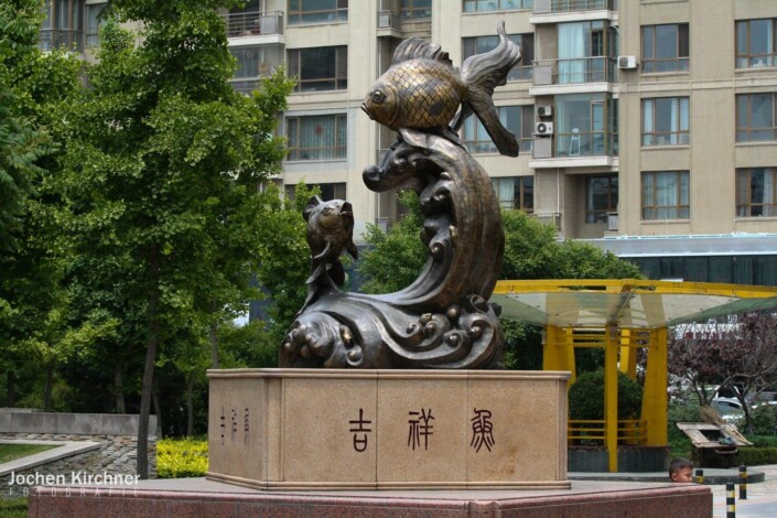 Dalian Bronze Statue - Canon EOS 350D - China, Dalian, Reisen