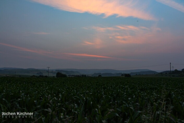Der Himmel brennt - Canon EOS 700D - Geiselbach, Landschaft, Sonnenaufgang